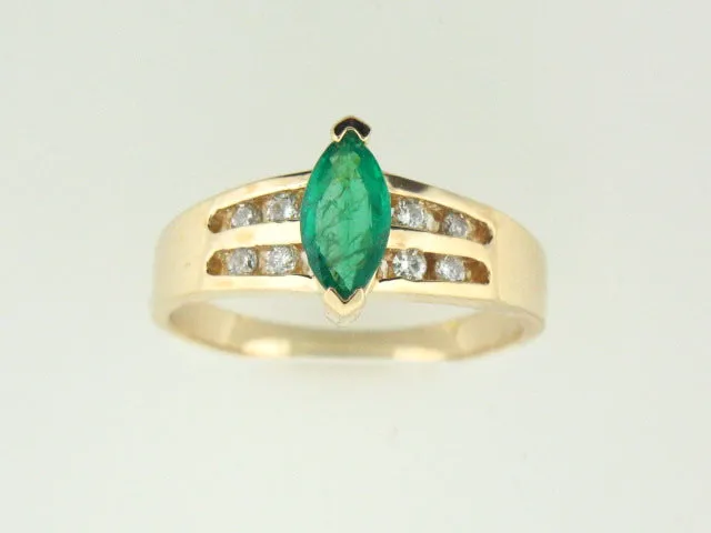 84 - 14kt Yellow Gold Genuine Emerald & Diamonds Ladies Ring