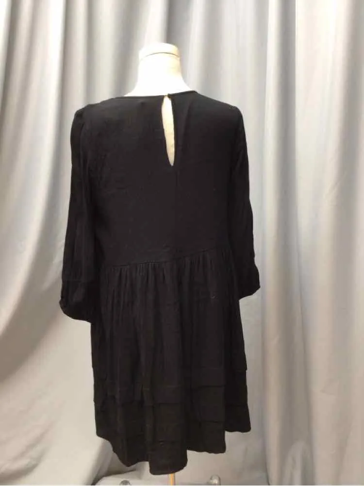 ANN TAYLOR SIZE 12 Ladies DRESS