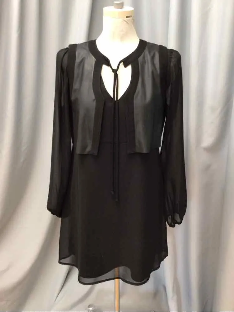 BCBG SIZE SMALL Ladies DRESS