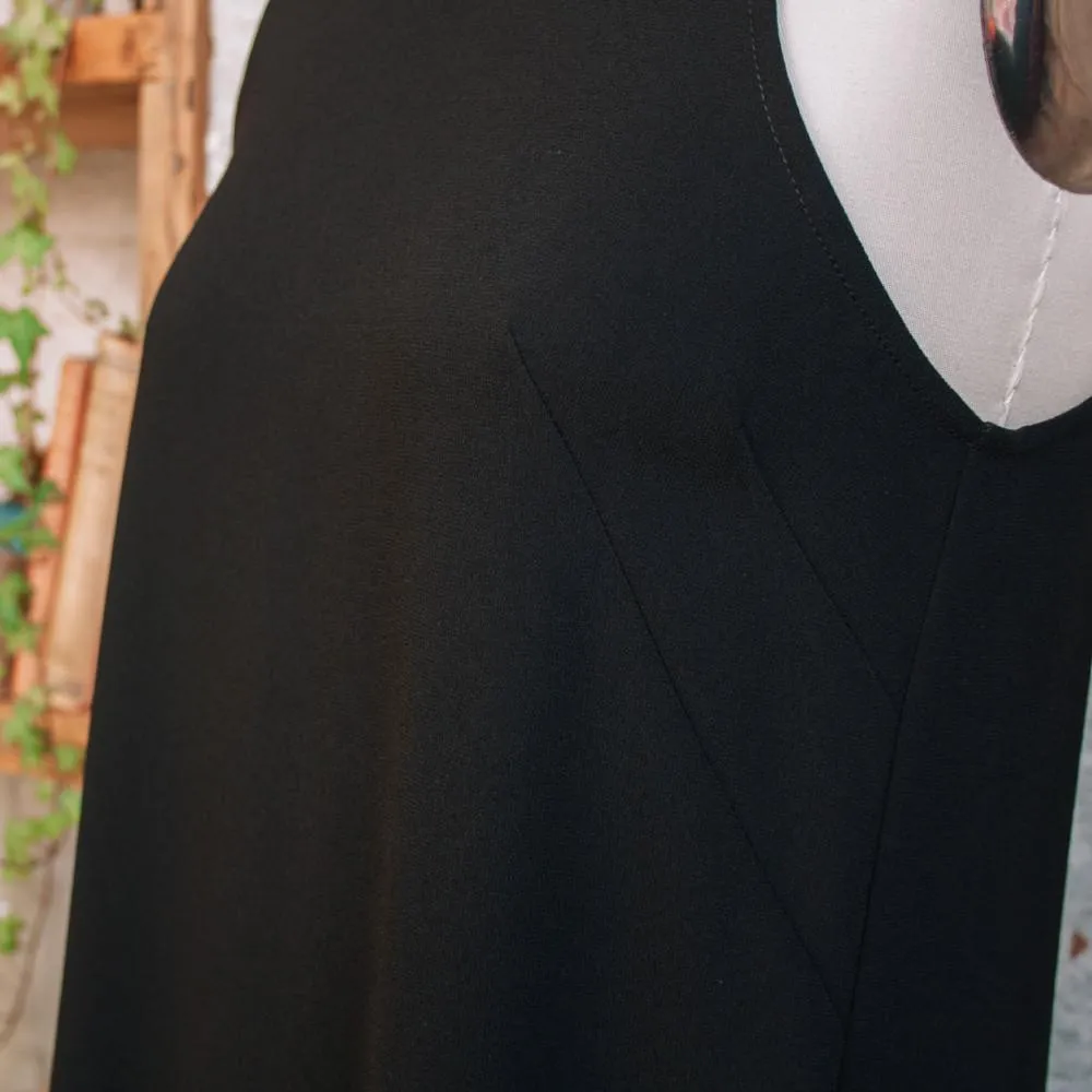 Françoise - black a-line dress with pockets