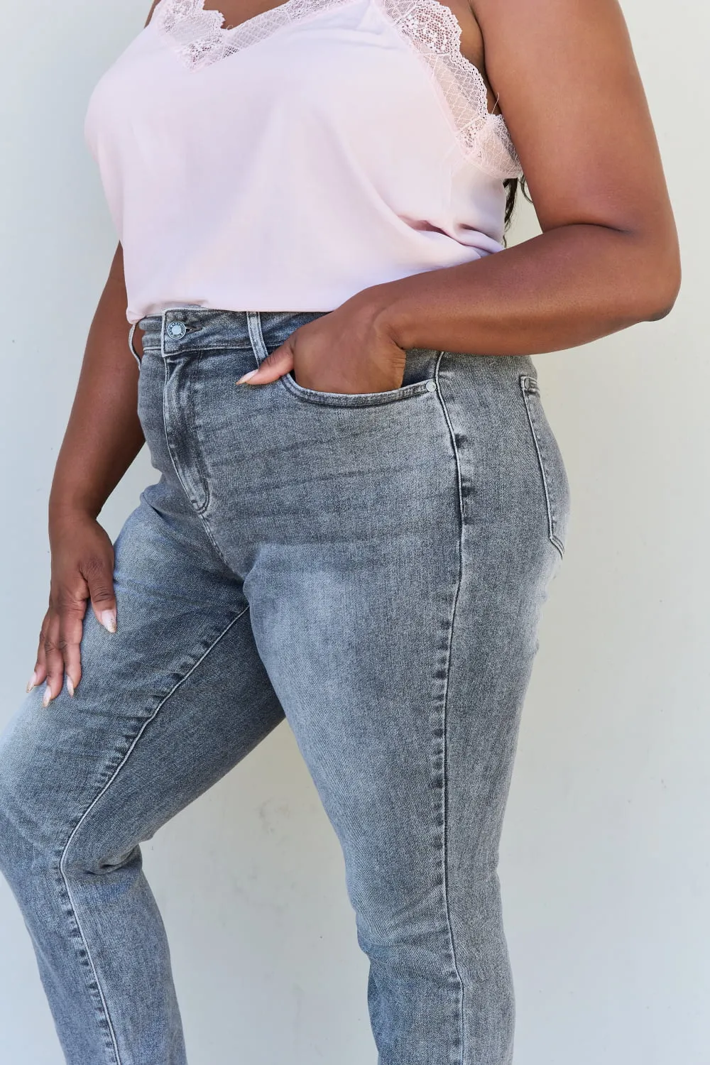 Judy Blue Racquel  High Waisted Stone Wash Slim Fit Jeans