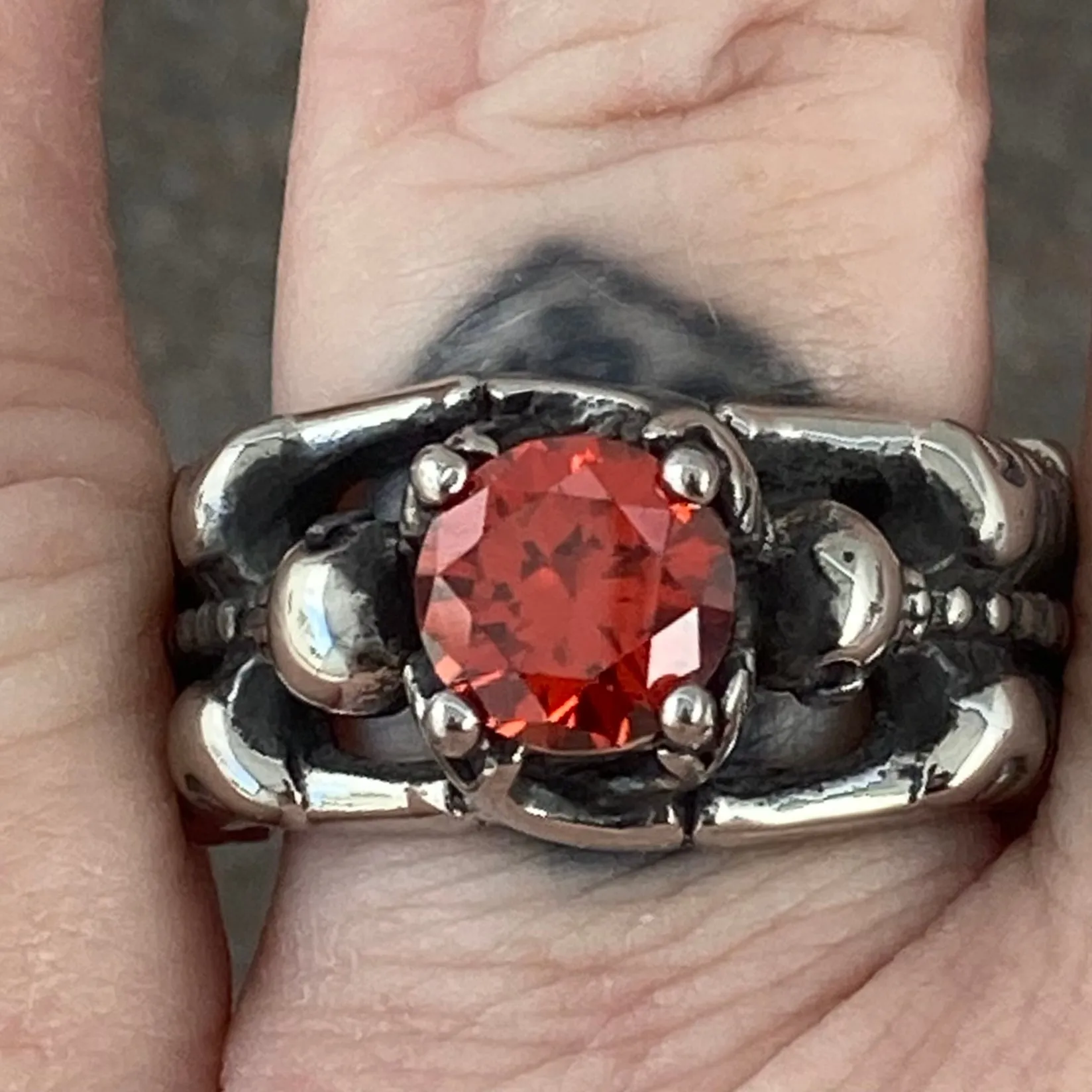 Ladies Ring - 07 July Birthday - Ruby - R113