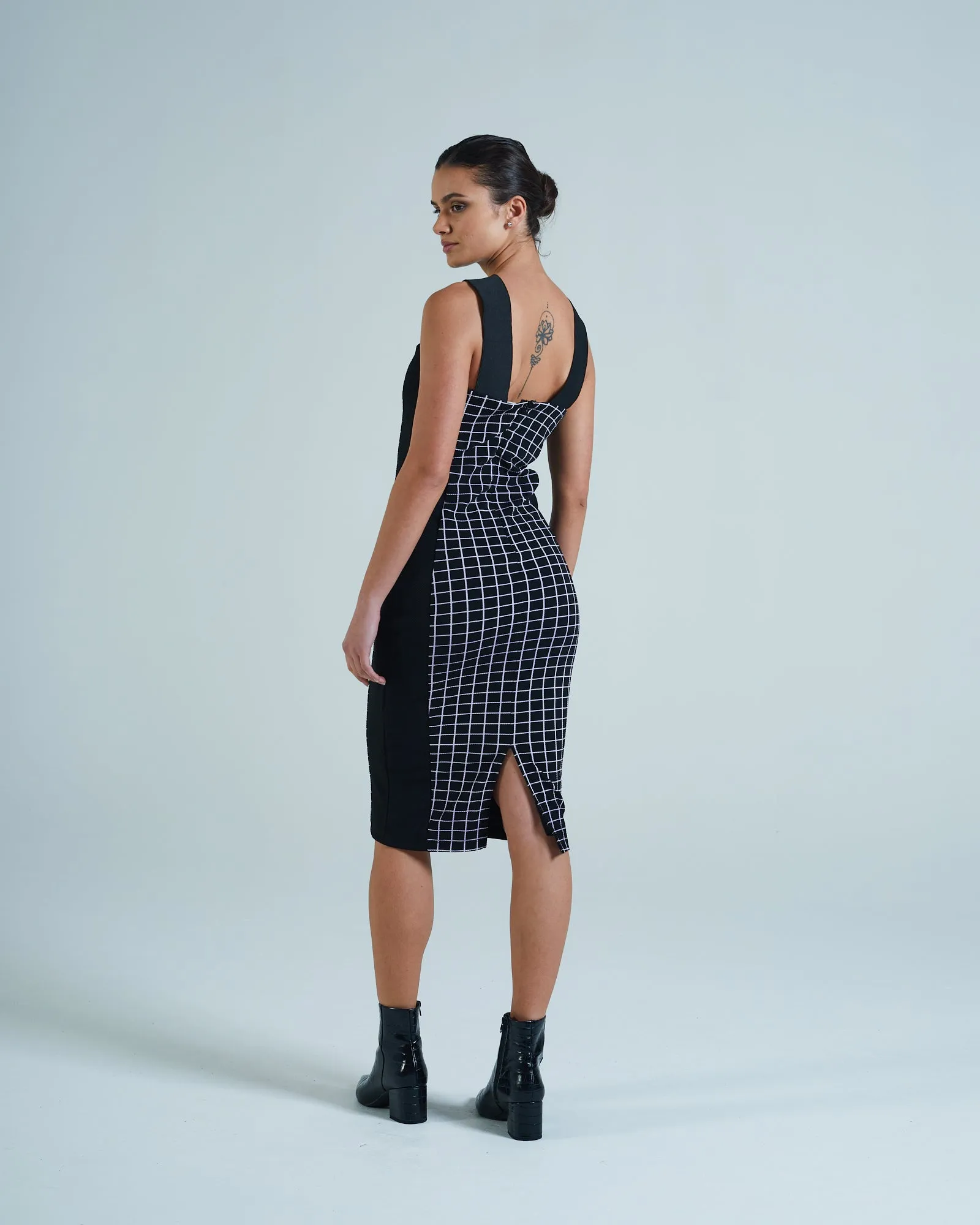 Monica Dress Black/White